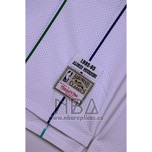 Camiseta Charlotte Hornets Alonzo Mourning NO 33 Retro Blanco